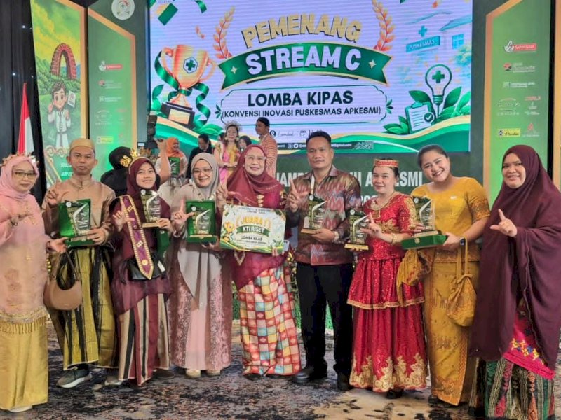 Dinas Kesehatan (Dinkes) Kabupaten Luwu Timur kembali menorehkan prestasi membanggakan dengan meraih sejumlah penghargaan dalam ajang Lomba Inovasi dan Karya Ilmiah antarpuskesmas se-Indonesia yang berlangsung di Lombok, Nusa Tenggara Barat (NTB). @Jejakfakta/dok. Humas Pemkab Lutim