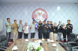 Kominfo SP Pangkep Koordinasi dengan KPID Sulsel, Perkuat Pembinaan LPPL