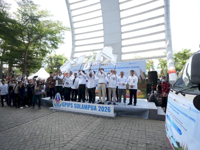 Wali Kota Makassar, Munafri Arifuddin, saat menghadiri seremoni peluncuran GPIPS Sulampua 2026 di Pelabuhan Soekarno-Hatta, Makassar, Jumat (23/10/2026). @Jejakfakta/dok. Humas Pemkot Makassar