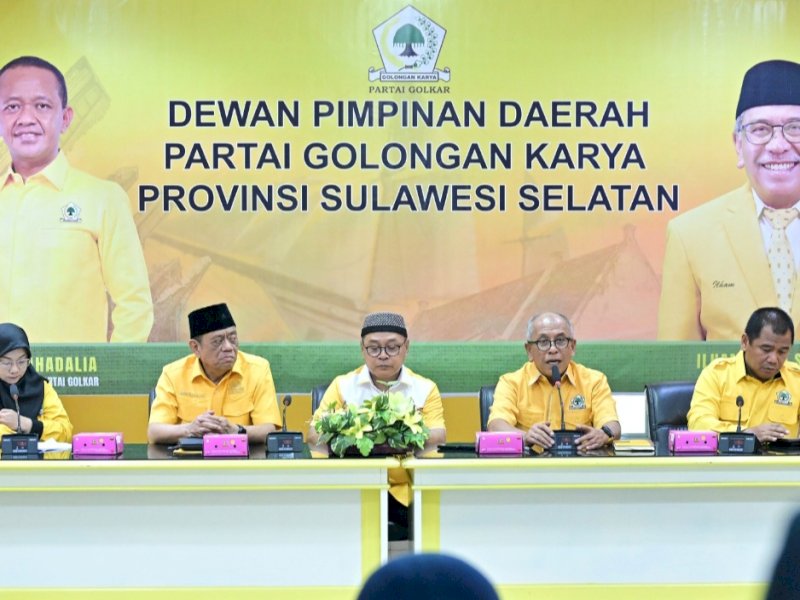 Ketua DPD I Partai Golkar Sulsel, Ilham Arief Sirajuddin (IAS), saat memberikan keterangan pers di Kantor Golkar Sulsel, Jalan Amanagappa, Makassar, Jumat (23/10/2026). @Jejakfakta/dok. IST.