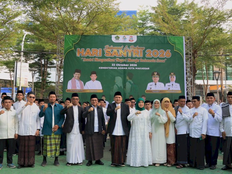 Kepala Dinas Pemuda dan Olahraga (Dispora) Kota Makassar, Syamsul Bachri menghadiri Upacara Peringatan Hari Santri Nasional (HSN) 2026, Jumat (23/10/2026). @Jejakfakta/dok. IST.