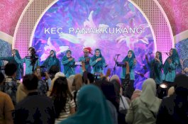 Harmoni 15 Kecamatan Warnai Lomba Paduan Suara HKG PKK Makassar ke-54
