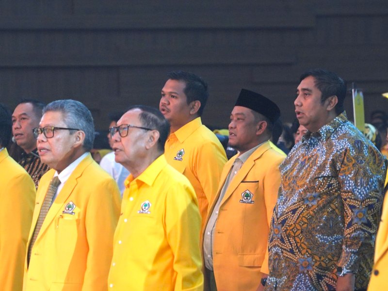 Bupati Luwu, H. Patahudding, menghadiri pelantikan pengurus Dewan Pimpinan Daerah (DPD) I Partai Golkar Provinsi Sulawesi Selatan periode 2026&ndash;2031 di Four Points by Sheraton Makassar, Minggu (25/10/2026). Dalam pelantikan tersebut, Ilham Arief Sirajuddin resmi dilantik sebagai Ketua DPD I Partai Golkar Sulawesi Selatan. @Jejakfakta/dok.. IST.