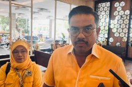 Menteri UMKM Maman Abdurrahman Apresiasi Pasar Rakyat Golkar Sulsel