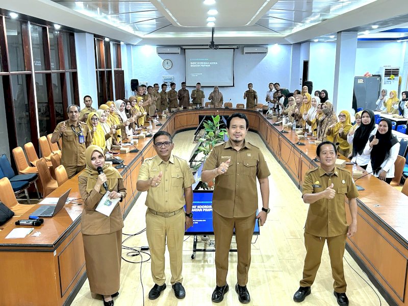 Rapat Koordinasi Protokol dan Komunikasi Pimpinan yang digelar di Ruang Pola Lantai III Kantor Bupati Pangkep, Senin (26/10/2026). @jejakfaktacom/Humas Pemda Pangkep
