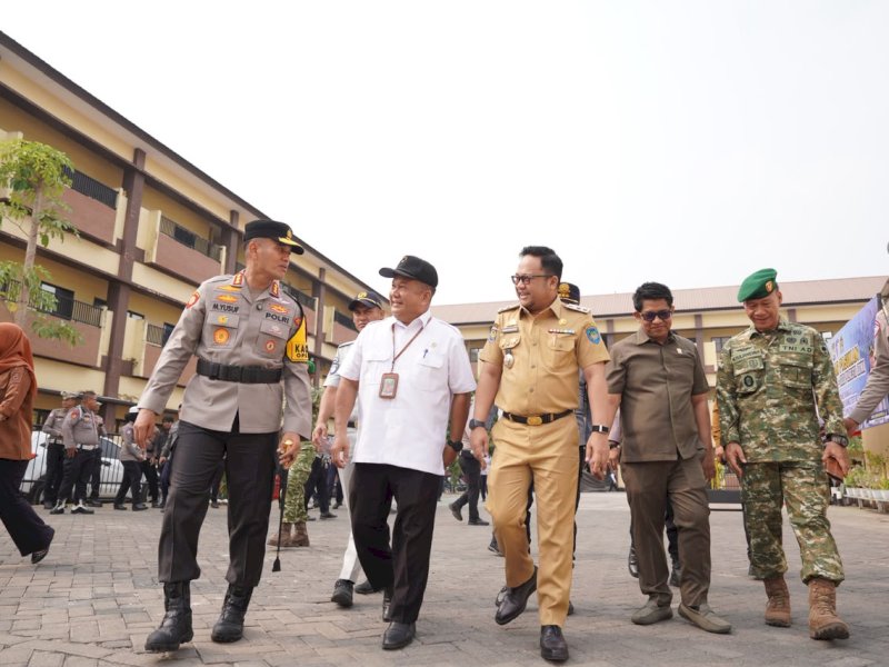 Pelaksana Tugas (Plt.) Bupati Gowa, Darmawangsyah Muin, saat menghadiri Apel Gelar Pasukan Operasi Patuh Pallawa 2026 Polresta Gowa di Lapangan Polresta Gowa, Senin (26/10/2026). @Jejakfakta/dok. Humas Pemkab Gowa
