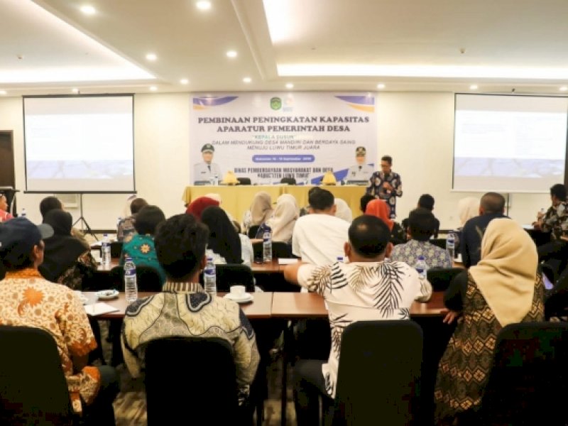 Kepala Pelaksana Badan Penanggulangan Bencana Daerah (BPBD) Kabupaten Luwu Timur, dr April, menjadi pemateri dalam Pelatihan Pembinaan Peningkatan Kapasitas Aparatur Pemerintah Desa, Angkatan III Tahun 2026, Rabu (16/9/26). @Jejakfakta/dok. IST.