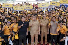 Lepas Kontingen Porprov XVIII, Wali Kota Appi Targetkan 200 Medali Emas