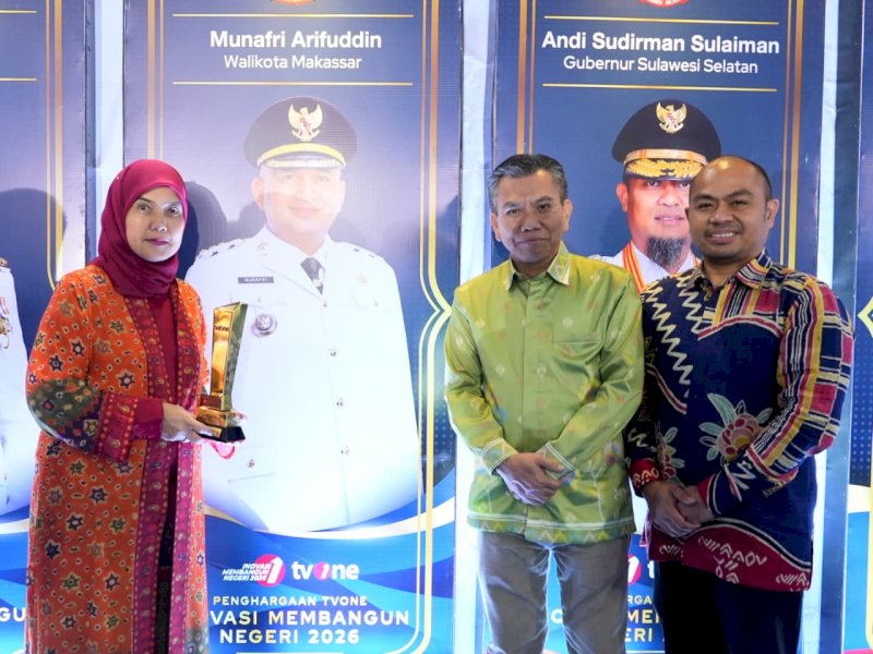 Wakil Wali Kota Makassar, Aliyah Mustika Ilham, yang mewakili Wali Kota Munafri Arifuddin, menerima penghargaan kategori Inovasi Membangun Negeri yang diselenggarakan tvOne di Jakarta Selatan, Senin malam (26/10/2026). @Jejakfakta/dok. Humas Pemkot Makassar