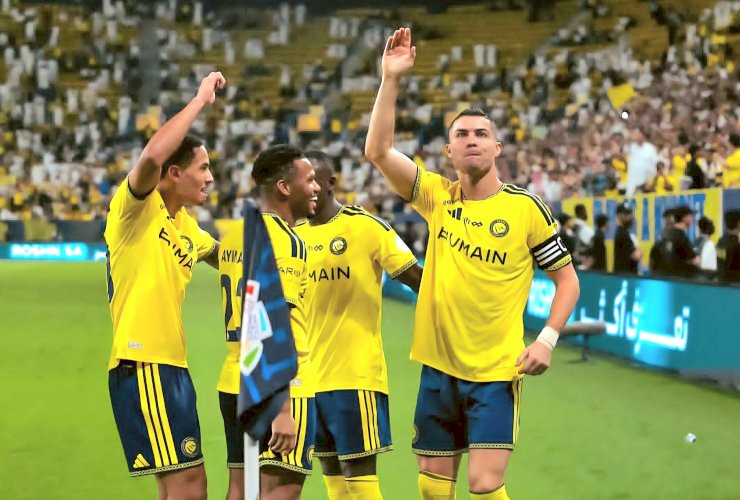 Cristiano Ronaldo Cetak Hattrick, Al Nassr Menang 5-3 atas Al Kholood, Tinggal 15 Gol Menuju 1.000