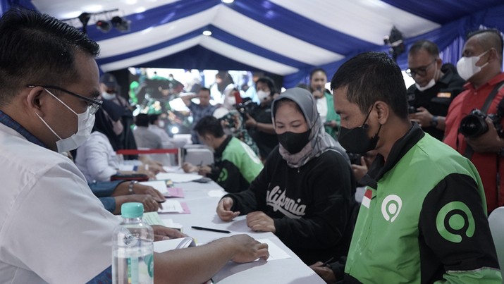 PT GoTo Gojek Tokopedia Tbk PHK Massal Karyawan