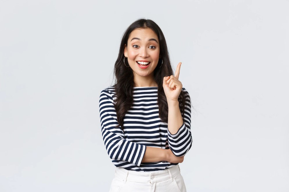 Perempuan Senyum Zodiak Freepik benzoix